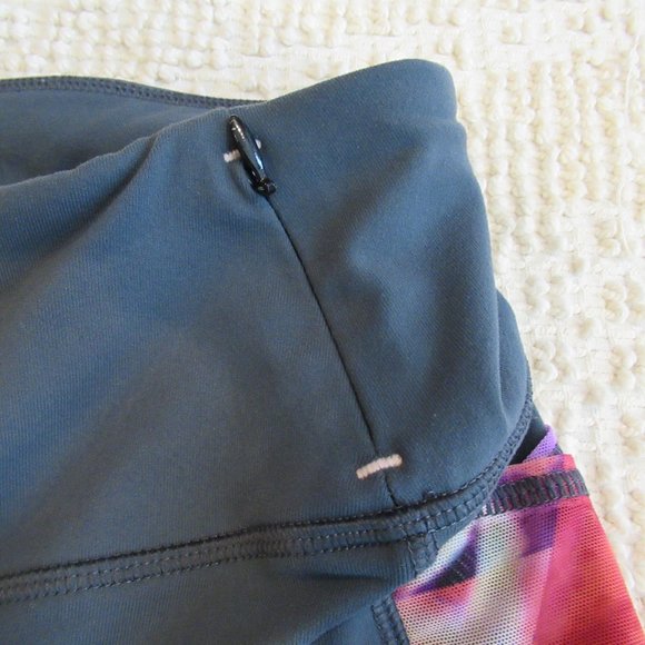 CALIA by Carrie Underwood Gray Capris w/ Pockets - Picture 6 of 14